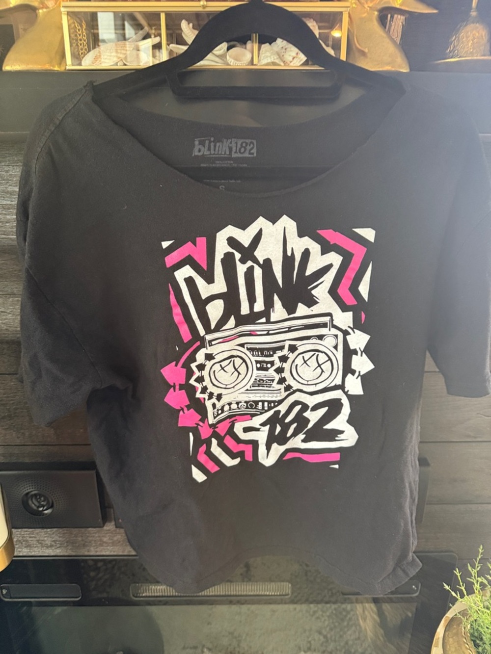 Women’s Small Blink 182 Black Graphic Tee with Pink & White Boombox Design